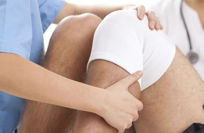 Фіксуючий наколенник при гонартрозе для зменшення інтенсивності болю в суглобі
